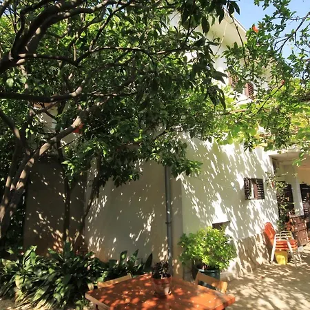 With A Parking Space Jelsa, Hvar - 8750 Apartament Jelsa (Hvar)