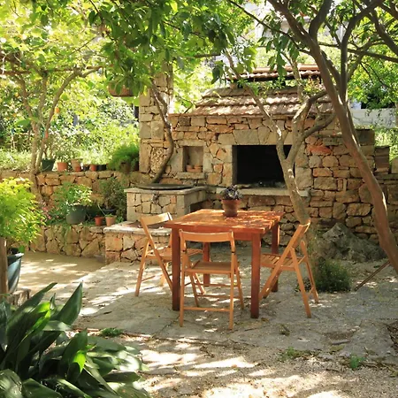 Appartement With Parking Space Jelsa, Hvar - 8750 *